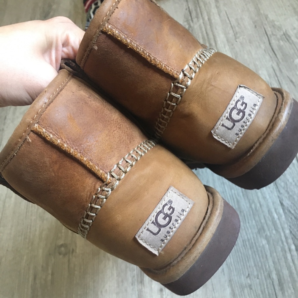 Mini Uggs - image 3